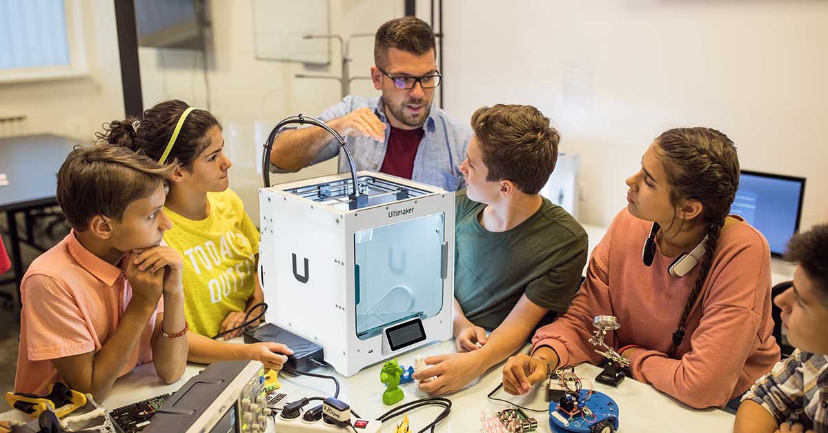 Top 5 Reasons to Bring Digital Fabrication Tools into Educational Environments