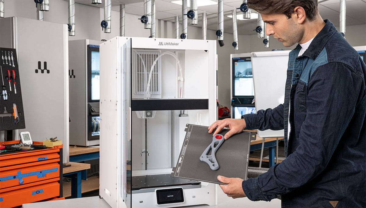 Introducing the UltiMaker S8 and S8 Pro Bundle