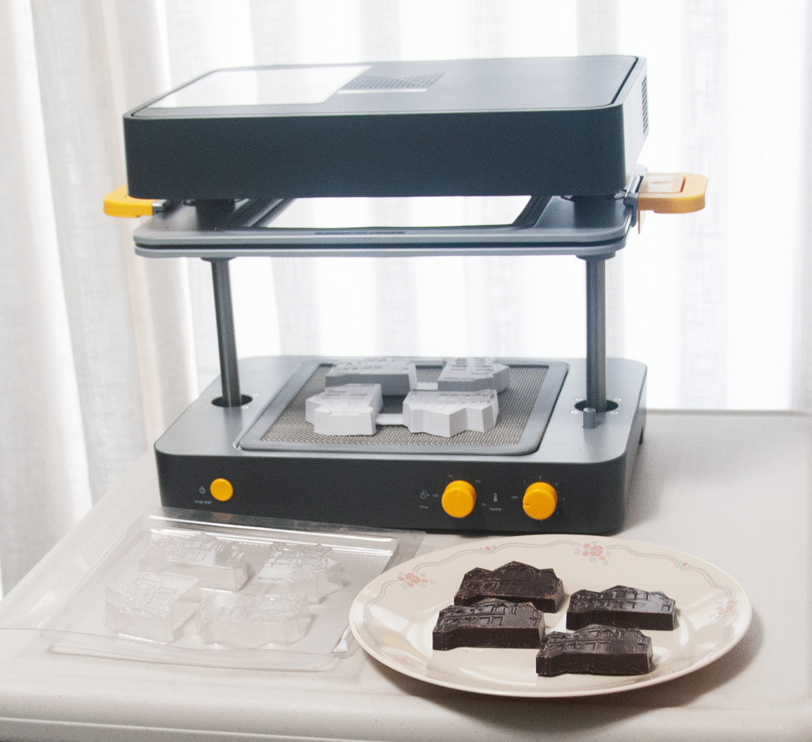 Creating Chocolate Molds with 3D Printing and Vacuum Forming
