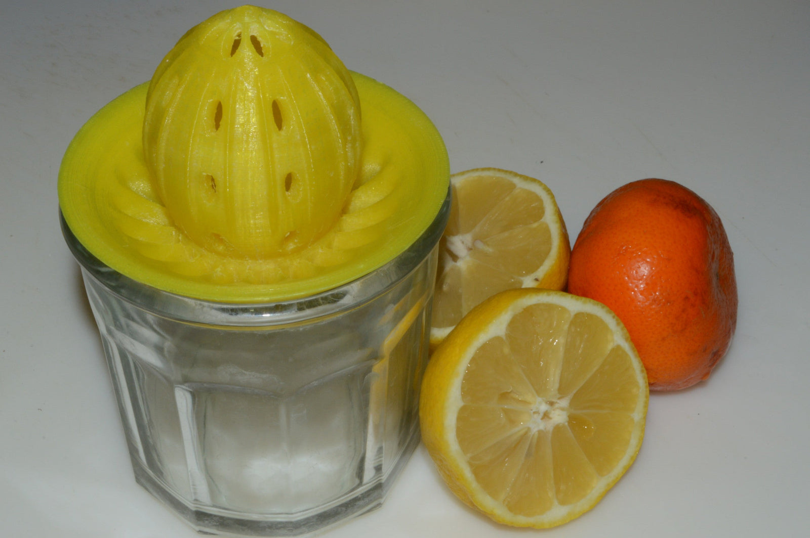 3D printed lemon juicer
